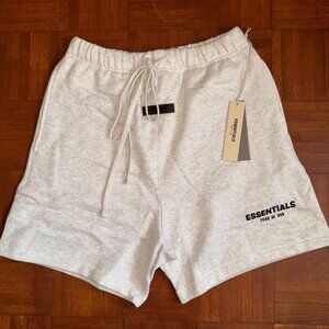 Essentials Shorts Light Oat (White)